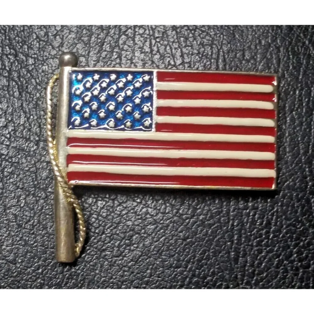 Enamel American Flag Lapel Pin USA Patriotic Silver Tone Hat Tie Tack Back VTG
